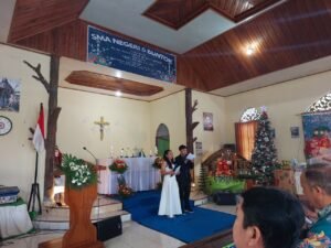 Penuh Khidmat, SMAN 5 Buntok Rayakan Natal Bersama di Gereja Katolik St. Yakobus Penda Asam